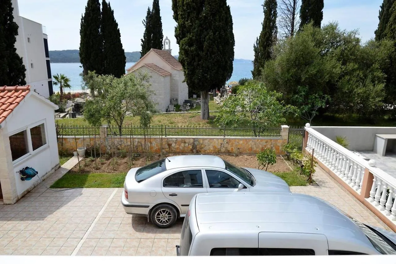 Stunning 2-Bed Apartment In Okrug Gornji 0*,  Croatia