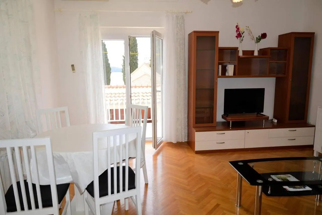 Stunning 2-Bed Apartment In Okrug Gornji 0*,  Croatia